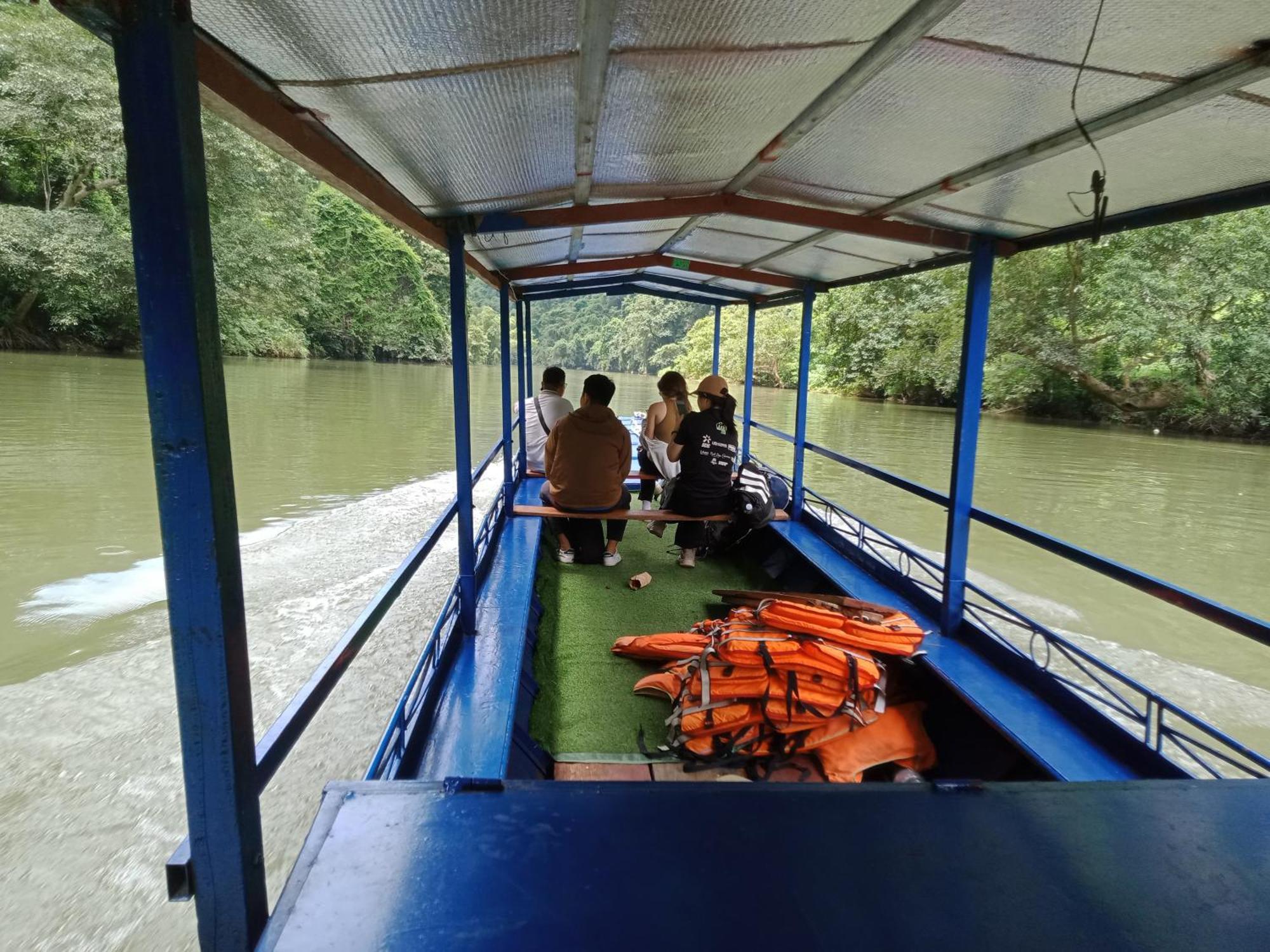 Tran Xuan Homestay Ba Be Eksteriør bilde