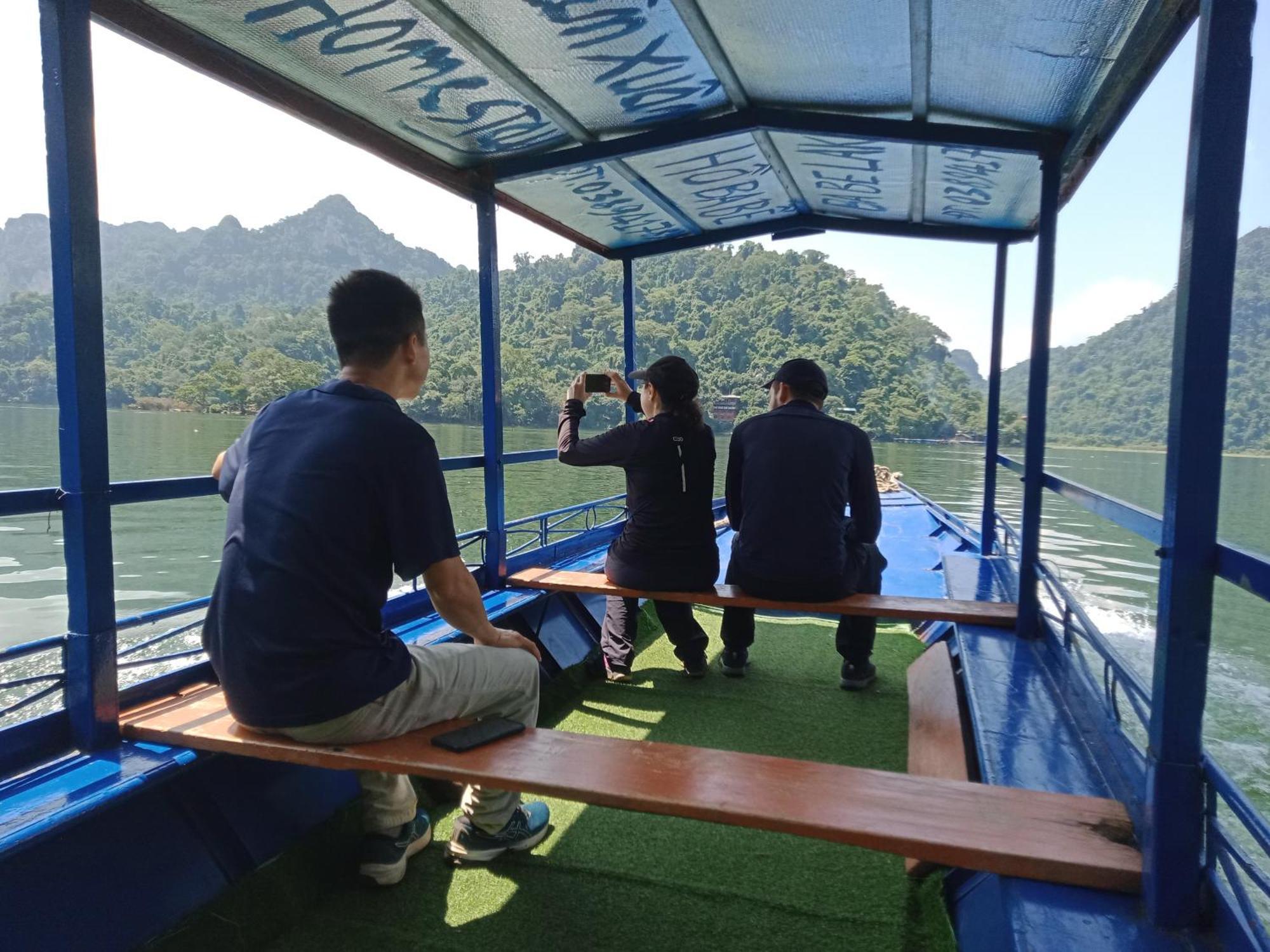 Tran Xuan Homestay Ba Be Eksteriør bilde